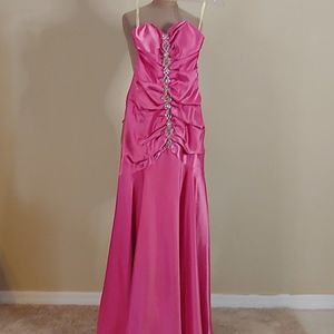 NWT Joli Strapless Fuchsia Formal Gown Style #8003